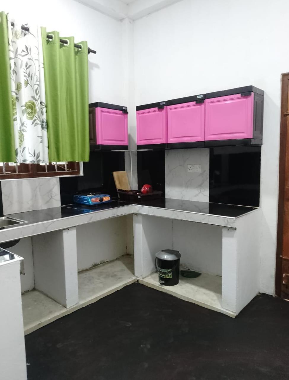 Kandupamula Appartement *
